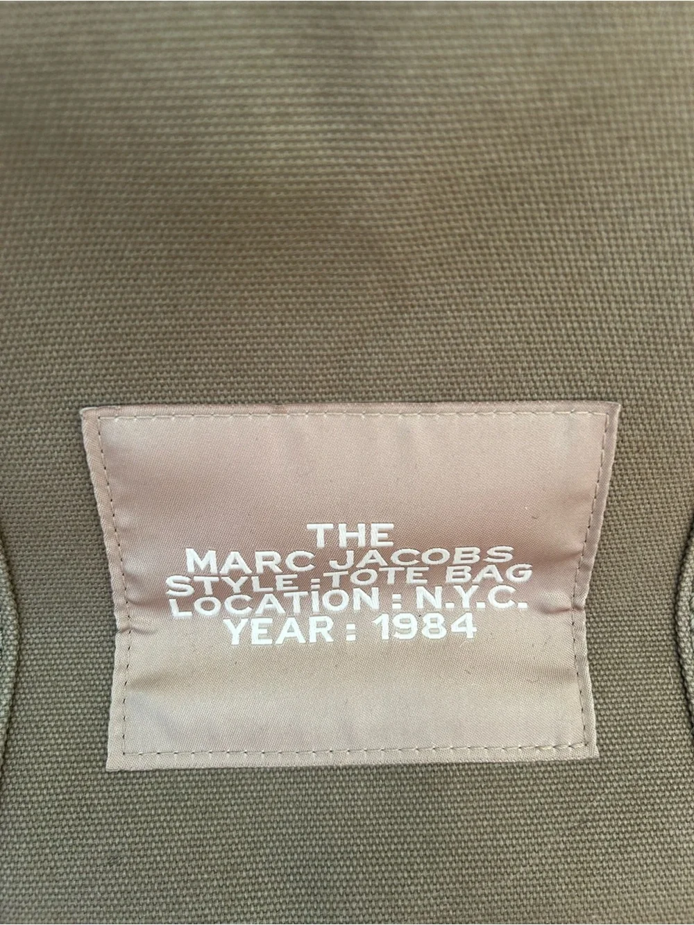 Marc Jacobs THE TOTE BAG
